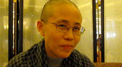 Liu Xia, de weduwe van Liu Xiaobo, leest tijdens haar jarenlange huisarrest twee gedichten voor